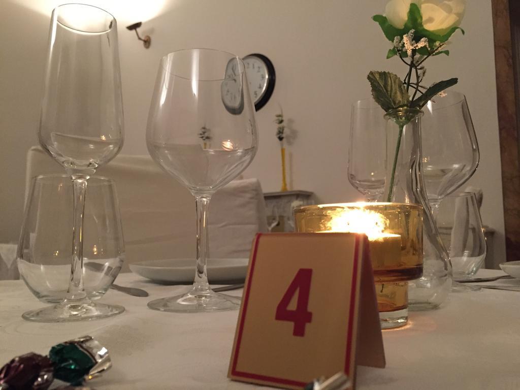 Home Restaurant Hotel Florence Ngoại thất bức ảnh
